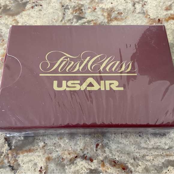Vintage USAIR First Class PLAYING CARDS - BRAND NEW SEALED - Picture 4 of 8